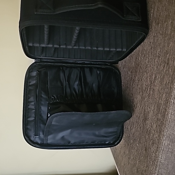 Cosmetic Bag - Picture 12 of 12